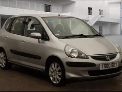 Silver Used 2005 Honda Jazz SE Hatchback | £2,750 (Fair price)