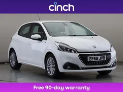 White Used 2019 Peugeot 208 Signature Sky Hatchback | £9,249 (Fair price)