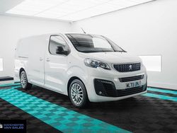 White Used 2023 Peugeot Expert Premium Van | £14,995 (A bit pricey)