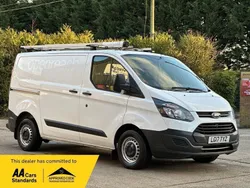 White Used 2017 Ford Transit Custom Van | £8,490 (Super price)
