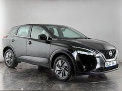 Black Used 2022 Nissan Qashqai Acenta Premium SUV | £15,600 (Good price)