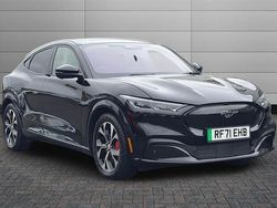 Black Used 2022 Ford Mustang Mach-E Extended Range SUV | £20,499 (Fair price)