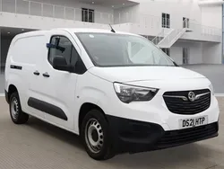 White Used 2021 Vauxhall Combo MPV | £13,194 (Expensive)