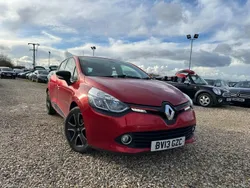 Red Used 2013 Renault Clio IV Dynamique Hatchback | £3,781 (A bit pricey)