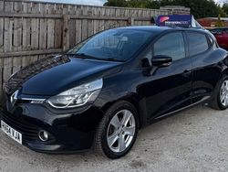 Black Used 2014 Renault Clio IV Dynamique Hatchback | £2,495