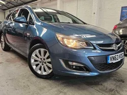 Blue Used 2013 Vauxhall Astra Estate | £3,990 (Fair price)