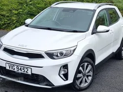 White Used 2022 Kia Stonic 2 SUV | £10,950 (Good price)