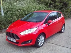 Red Used 2015 Ford Fiesta Zetec Hatchback | £3,995 (Good price)