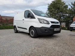 White Used 2017 Ford Transit Custom Van | £5,695 (Super price)