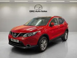 Red Used 2016 Nissan Qashqai Tekna SUV | £7,000 (Fair price)