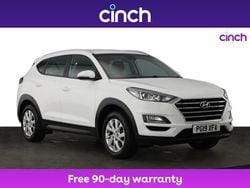 White Used 2019 Hyundai Tucson SE SUV | £12,399 (Fair price)