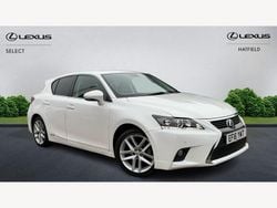White Used 2016 Lexus CT200h Hatchback | £12,545 (Fair price)
