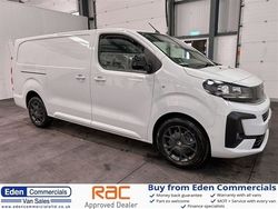 White Used 2024 Vauxhall Vivaro S Van | £27,348