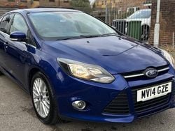 Blue Used 2014 Ford Focus Zetec Hatchback | £2,999 (Good price)