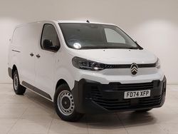 White New 2024 Citroën Dispatch MPV | £18,998 (Fair price)