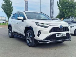 White Used 2025 Toyota RAV4 Hybrid Design SUV | £35,950 (Good price)