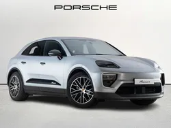 Silver Used 2025 Porsche Macan SUV | £69,495 (Super price)