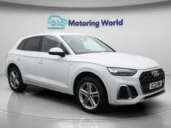 White Used 2021 Audi Q5 S-Line SUV | £26,300 (Fair price)