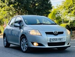 Silver Used 2009 Toyota Auris Edition Hatchback | £1,450 (Good price)