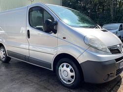 Silver Used 2010 Vauxhall Vivaro Van | £2,995 (Good price)