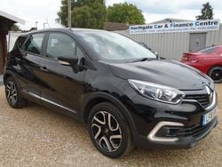Black Used 2018 Renault Captur Dynamique SUV | £6,695 (Fair price)