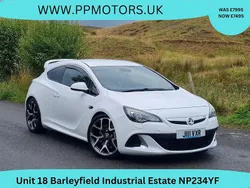 White Used 2013 Vauxhall Astra GTC Coupe | £6,995