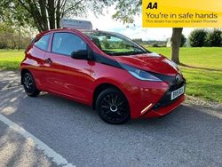 Red Used 2015 Toyota Aygo Hatchback | £4,795 (Fair price)