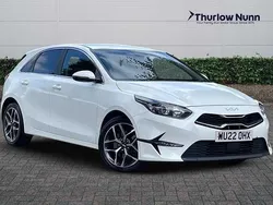 White Used 2022 Kia Ceed 3 Hatchback | £14,499 (Fair price)