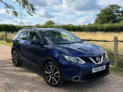Blue Used 2016 Nissan Qashqai Tekna SUV | £6,295 (Fair price)