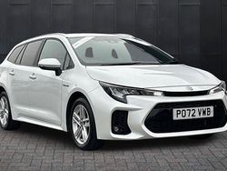 White Used 2022 Suzuki Swace SZ-T Estate | £15,768 (Fair price)