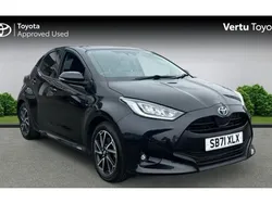 Black Used 2022 Toyota Yaris Hybrid Design Hatchback | £16,348 (Fair price)