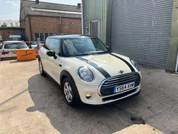 White Used 2014 Mini Cooper Hatch Hatchback | £6,995 (Fair price)