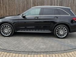 Used 2022 Mercedes GLC300e AMG Line Premium Estate | £32,199 (Fair price)