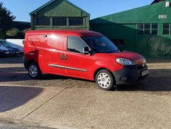 Red Used 2016 Fiat Doblò MPV | £4,995 (Fair price)
