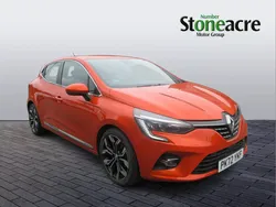 Orange Used 2022 Renault Clio V SE Hatchback | £13,395 (Fair price)