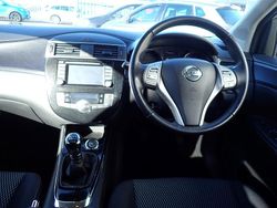 Black Used 2015 Nissan Pulsar Tekna Hatchback | £7,495 (Fair price)