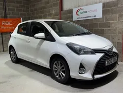 White Used 2015 Toyota Yaris Hatchback | £4,590 (Fair price)