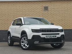 Special solid snow white New 2025 Jeep Avenger Altitude SUV | £23,498 (Fair price)
