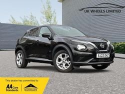 Black Used 2022 Nissan Juke N-Connecta SUV | £12,690 (Good price)