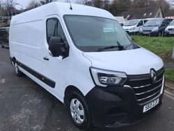 White Used 2021 Renault Master Business Van | £10,595 (Fair price)