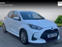 Used 2025 Toyota Yaris Hybrid Hatchback | £17,559 (Good price)
