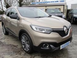 Beige Used 2016 Renault Kadjar Signature SUV | £8,777 (Fair price)