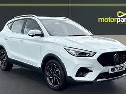 Arctic white gloss Used 2022 MG ZS Exclusive Sedan | £12,500 (Good price)