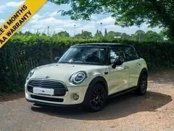 White Used 2018 Mini Cooper Hatch Hatchback | £11,195 (Fair price)
