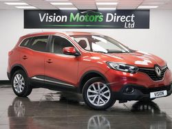 Red Used 2017 Renault Kadjar Dynamique SUV | £4,640 (Fair price)