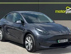 Grey metallic Used 2023 Tesla Model Y Long Range SUV | £28,000 (Fair price)