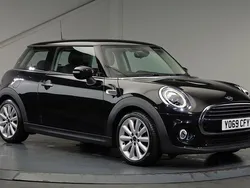 Black Used 2020 Mini Cooper Classic Hatchback | £12,500 (Fair price)