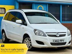 White Used 2013 Vauxhall Zafira MPV | £2,499 (Fair price)