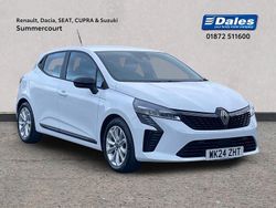 Solid glacier white Used 2024 Renault Clio V Evolution Hatchback | £16,250 (A bit pricey)