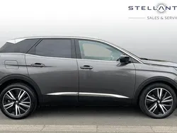 Grey Used 2022 Peugeot 3008 Premium SUV | £19,607 (Fair price)